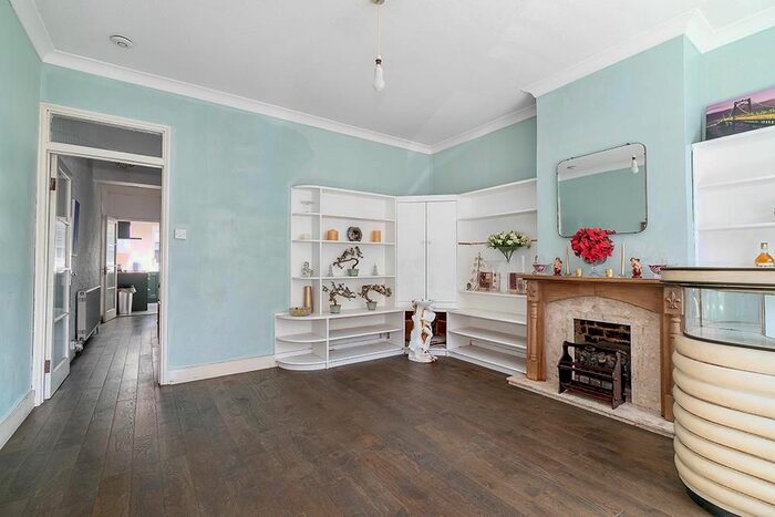 2 Bedroom Terraced House For Sale In North Avenue, Silver Street Edmonton London, N18
