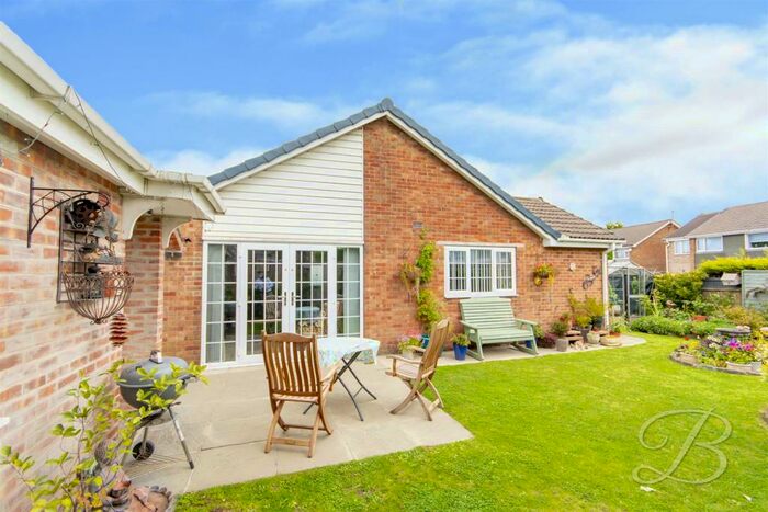 2 Bedroom Detached Bungalow For Sale In Denbigh Close, Rainworth, Mansfield, NG21