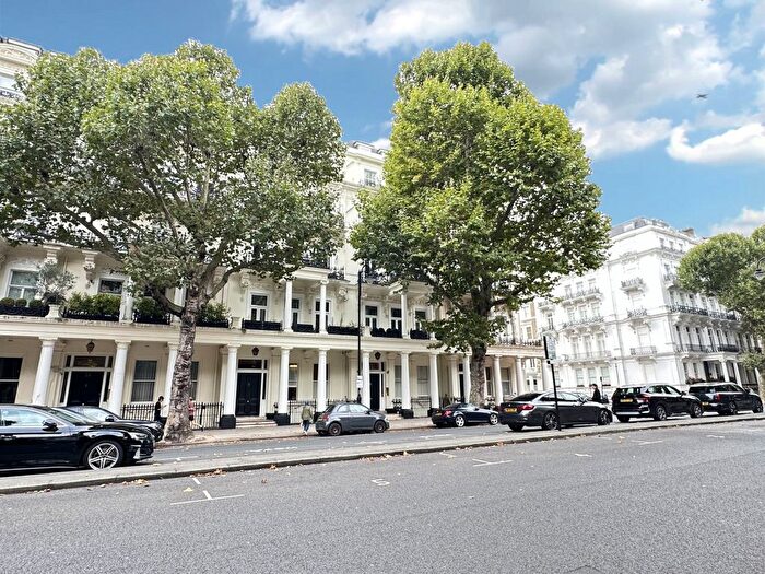 2 Bedroom Property For Sale In Flat, Queen's Gate, South Kensington, London, SW7