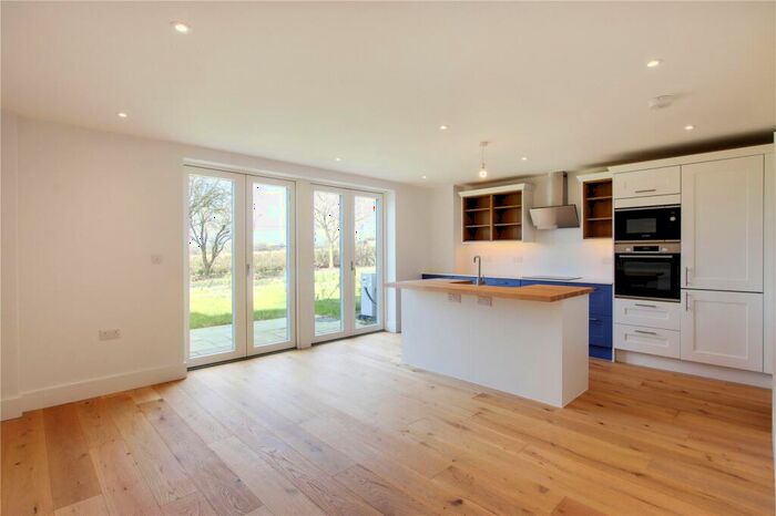 3 Bedroom End Of Terrace House For Sale In The Courtyard, Ardingly Road, Lindfield, Haywards Heath, RH16