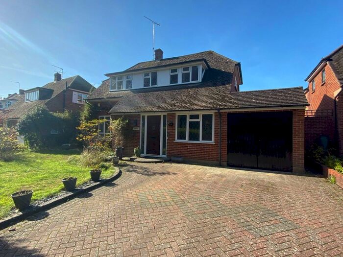 3 Bedroom Detached House To Rent In Coldharbour Road, GU22