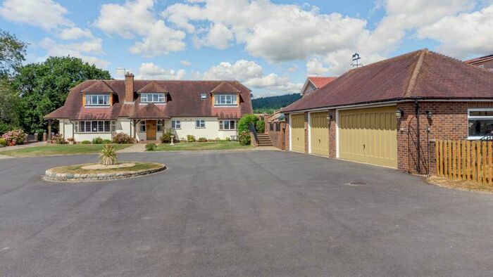 5 Bedroom Detached House For Sale In Wykehurst Lane, Ewhurst, Cranleigh, Surrey, GU6