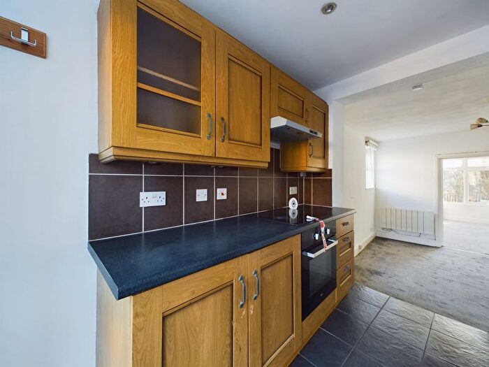 1 Bedroom Flat For Sale In Cliffe Road, Strood, Rochester, ME2