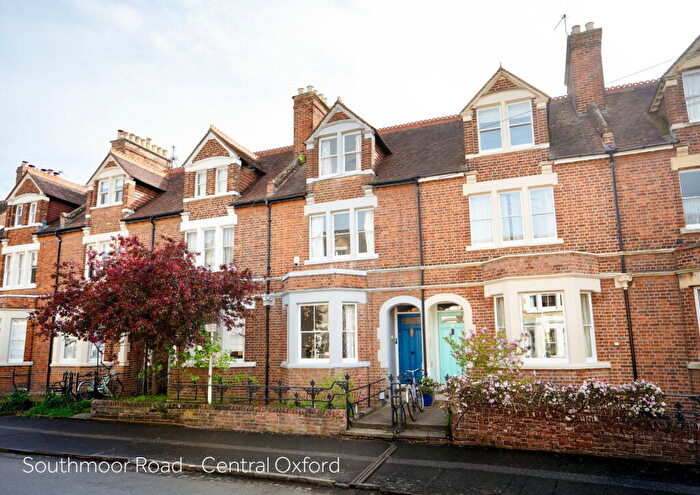 4 Bedroom Terraced House For Sale In Southmoor Road, Oxford, OX2