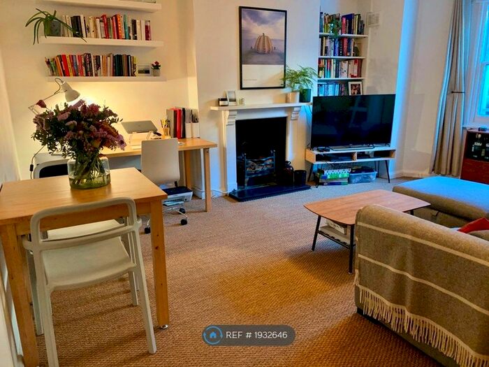 1 Bedroom Flat To Rent In Stowe Road, London, W12