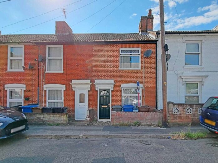2 Bedroom End Of Terrace House To Rent In Myrtle Road, Ipswich, IP3