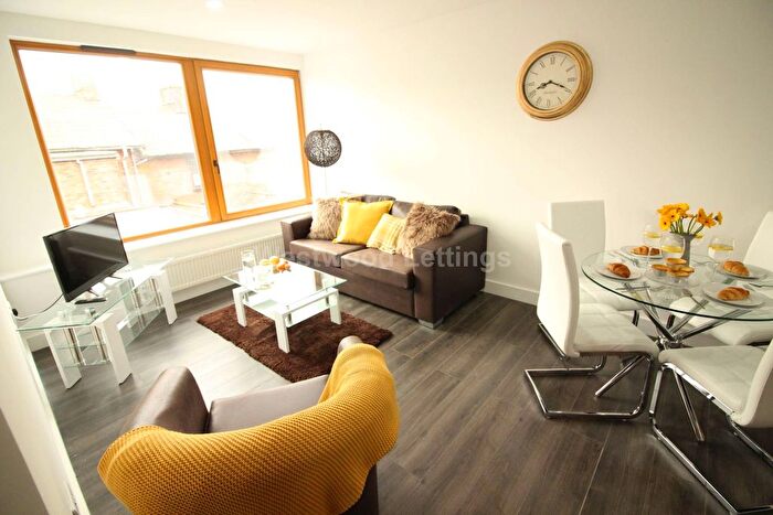 2 Bedroom Flat To Rent In Britannia Chambers, West Street, ST13