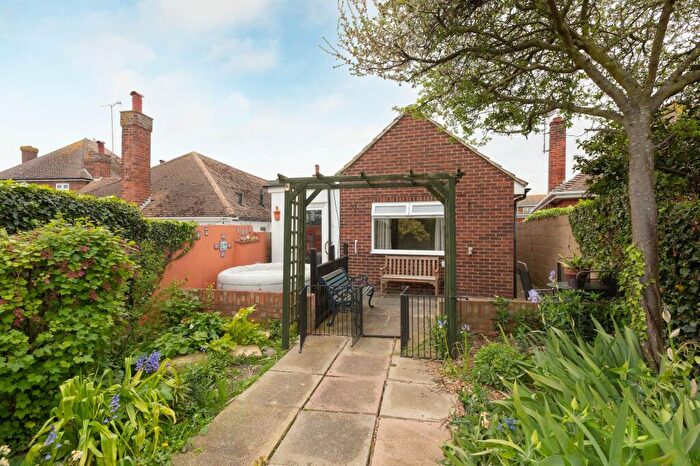 2 Bedroom Detached Bungalow For Sale In Tyson Avenue, Margate, CT9