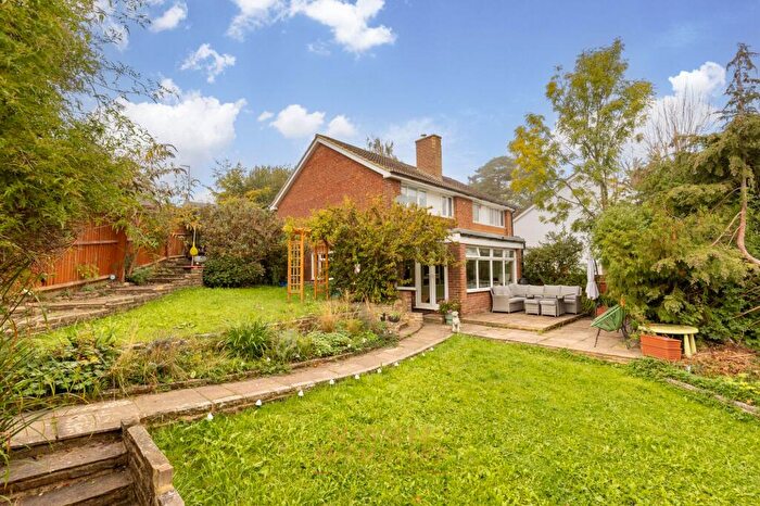 3 Bedroom Semi Detached House For Sale In Kennedy Avenue, East Grinstead, RH19