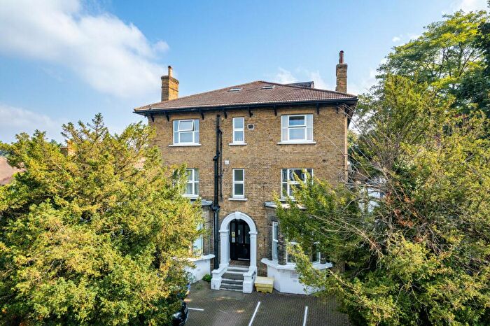 Flat For Sale In St. Peters Road, Croydon, CR0