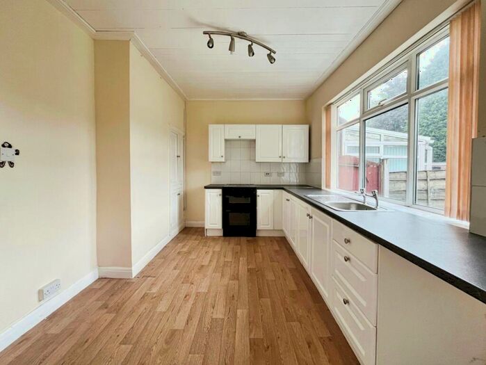 2 Bedroom Semi-Detached House For Sale In Longford Road West, Reddish, Stockport, SK5