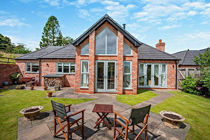 2 Bedroom Detached Bungalow For Sale In Astwood Lane, Feckenham, B96