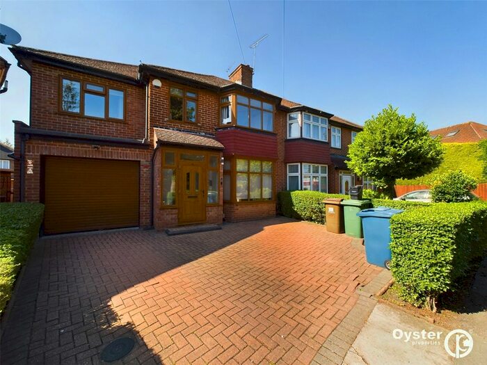 4 Bedroom Semi-Detached House To Rent In Lyon Meade, Stanmore, HA7