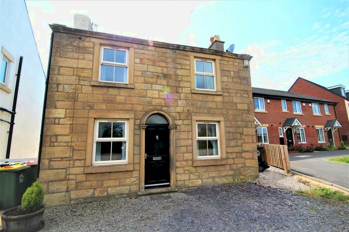 3 Bedroom Detached House To Rent In Tabley Lane, Cottom, PR4