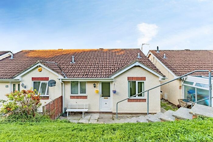 2 Bedroom Semi Detached Bungalow For Sale In Emblett Drive, Newton Abbot, TQ12