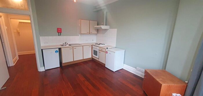 1 Bedroom Flat To Rent In Elmdale Road, Clifton, BS8