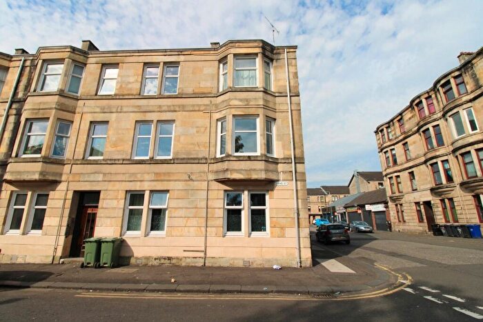 2 Bedroom Flat To Rent In Lang Street, Paisley, PA1