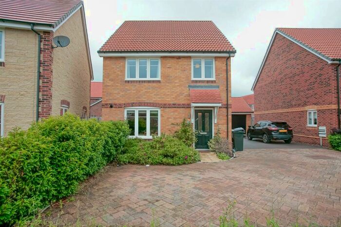 4 Bedroom Detached House To Rent In Bluebell Lane, Didcot, OX11