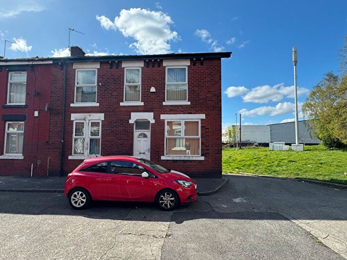2 Bedroom Terraced House For Sale In Dunston Street, Manchester, M11