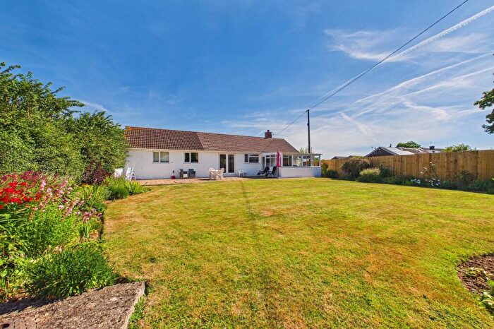 3 Bedroom Detached Bungalow For Sale In Stoke Canon, Exeter, EX5