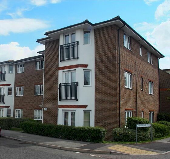 2 Bedroom Flat To Rent In Castlemaine Avenue, Gillingham ME7