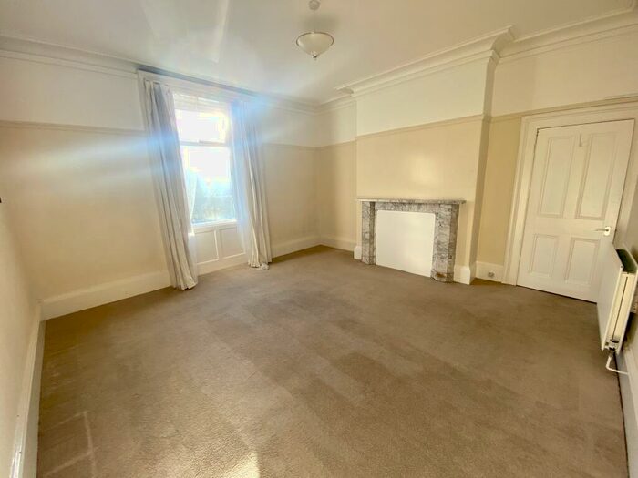 2 Bedroom Apartment To Rent In Bath Terrace, Tynemouth, NE30