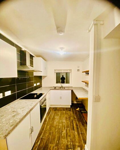 3 Bedroom Semi-Detached House To Rent In Tre Ifor, Llwydcoed, Aberdare, CF44