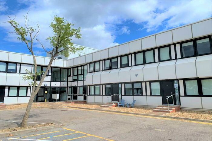 1 Bedroom Flat To Rent In Welton Road, Swindon, SN5