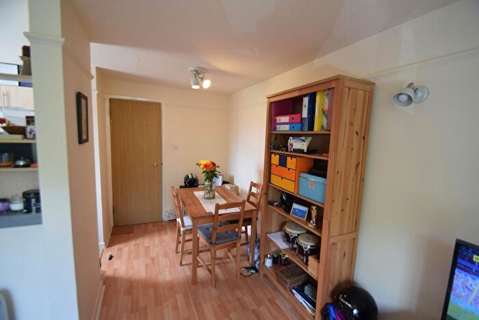 1 Bedroom Apartment To Rent In Pedley Road, Dagenham, RM8