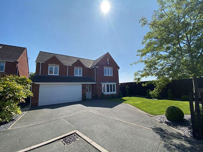 5 Bedroom Detached House For Sale In Queen Victoria Drive, Swadlincote, DE11
