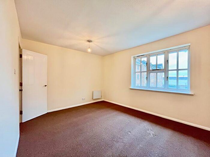 2 Bedroom Apartment To Rent In Coal Court, Columbia Wharf Road, Grays, RM17