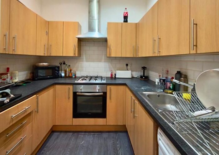 3 Bedroom Flat To Rent In Berkeley Street, Glasgow, G3