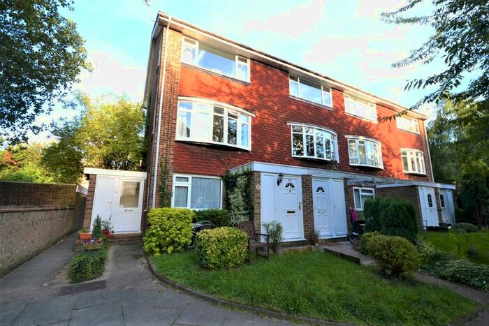 2 Bedroom Maisonette To Rent In Clareville Road, Orpington, BR5