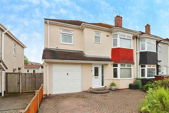 4 Bedroom Semi-Detached House For Sale In Holmdale Road, Filton, Bristol, BS34