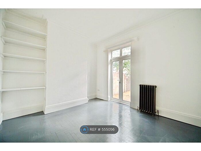 2 Bedroom Flat To Rent In Alexandra Road, London, N8