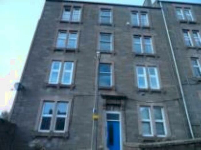 3 Bedroom Flat To Rent In E Forebank Road, DD1