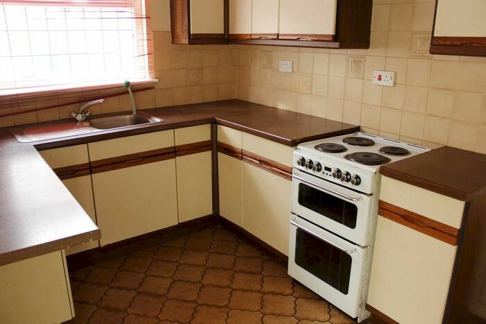 3 Bedroom End Of Terrace House For Sale In Dunton Street, Leicester, LE3