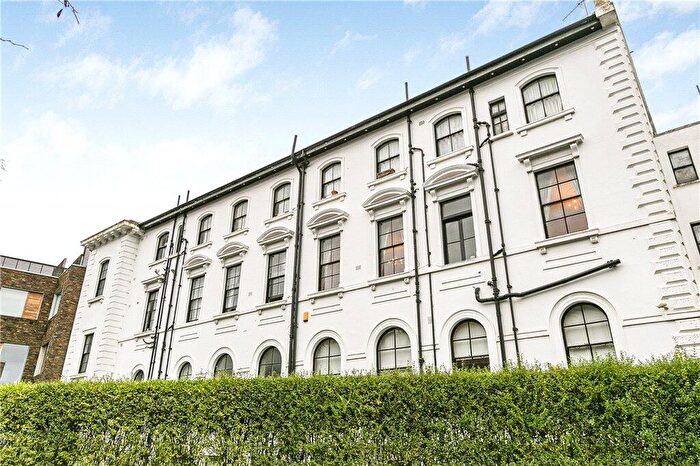 2 Bedroom Flat For Sale In College Crescent, London, NW3