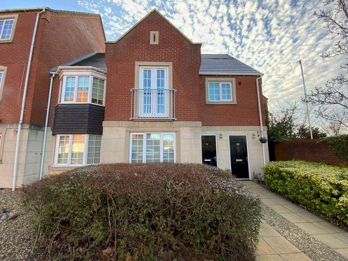 2 Bedroom Apartment To Rent In Madison Avenue, Brierley Hill, DY5