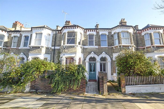 1 Bedroom Flat To Rent In Arminger Road, London, W12