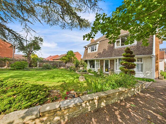 5 Bedroom Detached House For Sale In Newmarket, Louth, LN11