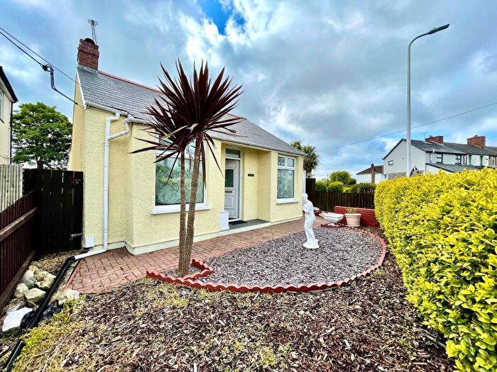 2 Bedroom Bungalow To Rent In Pencoedtre Road, Barry, CF63