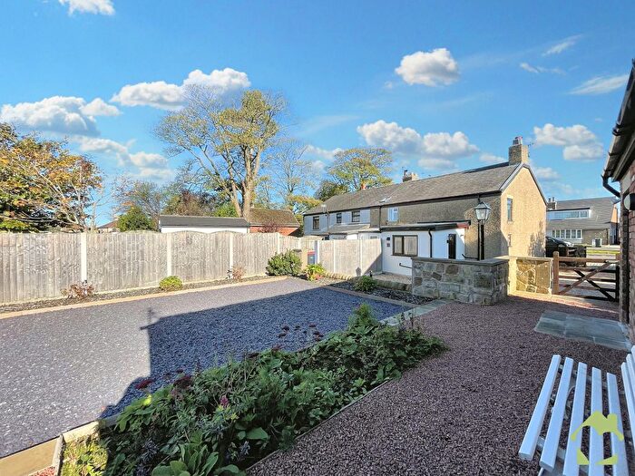 2 Bedroom Cottage For Sale In Garstang Road, Catterall, Preston, PR3