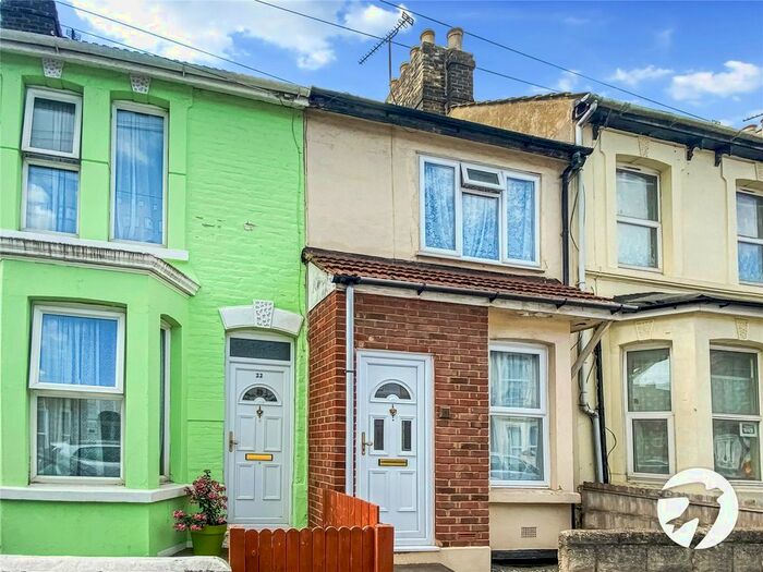 3 Bedroom Terraced House To Rent In Nile Road, Gillingham, Kent, ME7