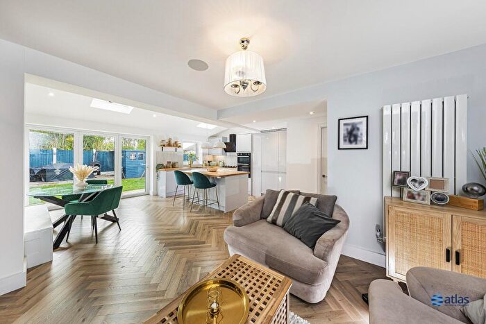 3 Bedroom Semi-Detached House For Sale In Redington Road, Allerton, L19