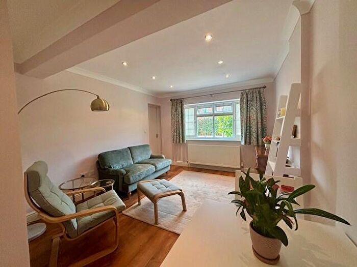 1 Bedroom Maisonette To Rent In Crouch Lane, SL4