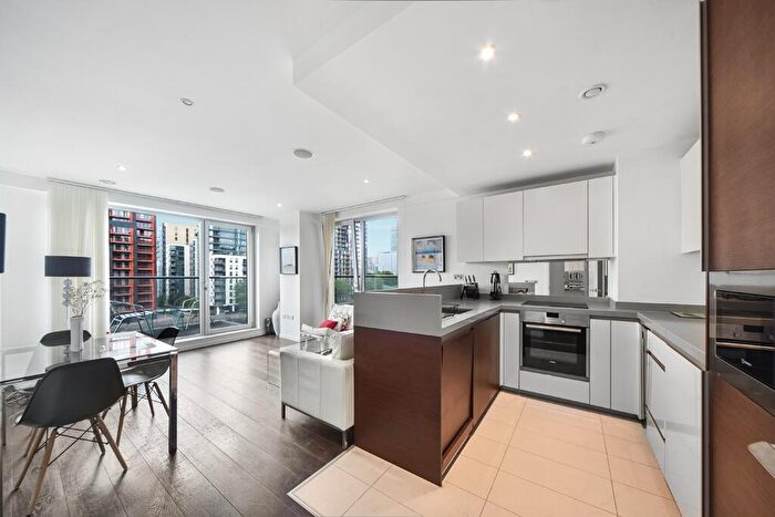 3 Bedroom Flat To Rent In Baltimore Wharf, Canary Wharf, London, E14