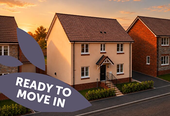 4 Bedroom Detached House For Sale In Bumblebee Lane, Winkleigh, EX19