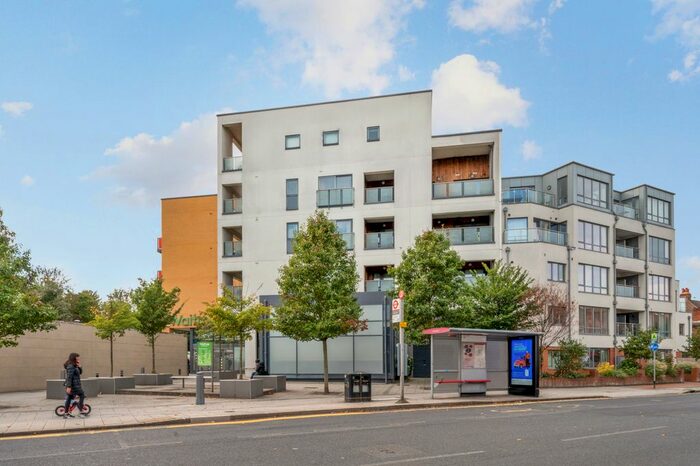 1 Bedroom Flat To Rent In Coombe Lane, London, SW20