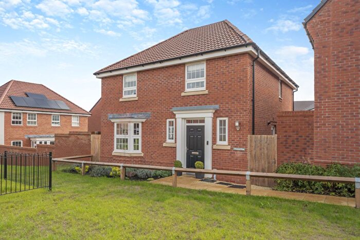 4 Bedroom Detached House For Sale In Buzzard Row, Newent, Gloucestershire, GL18